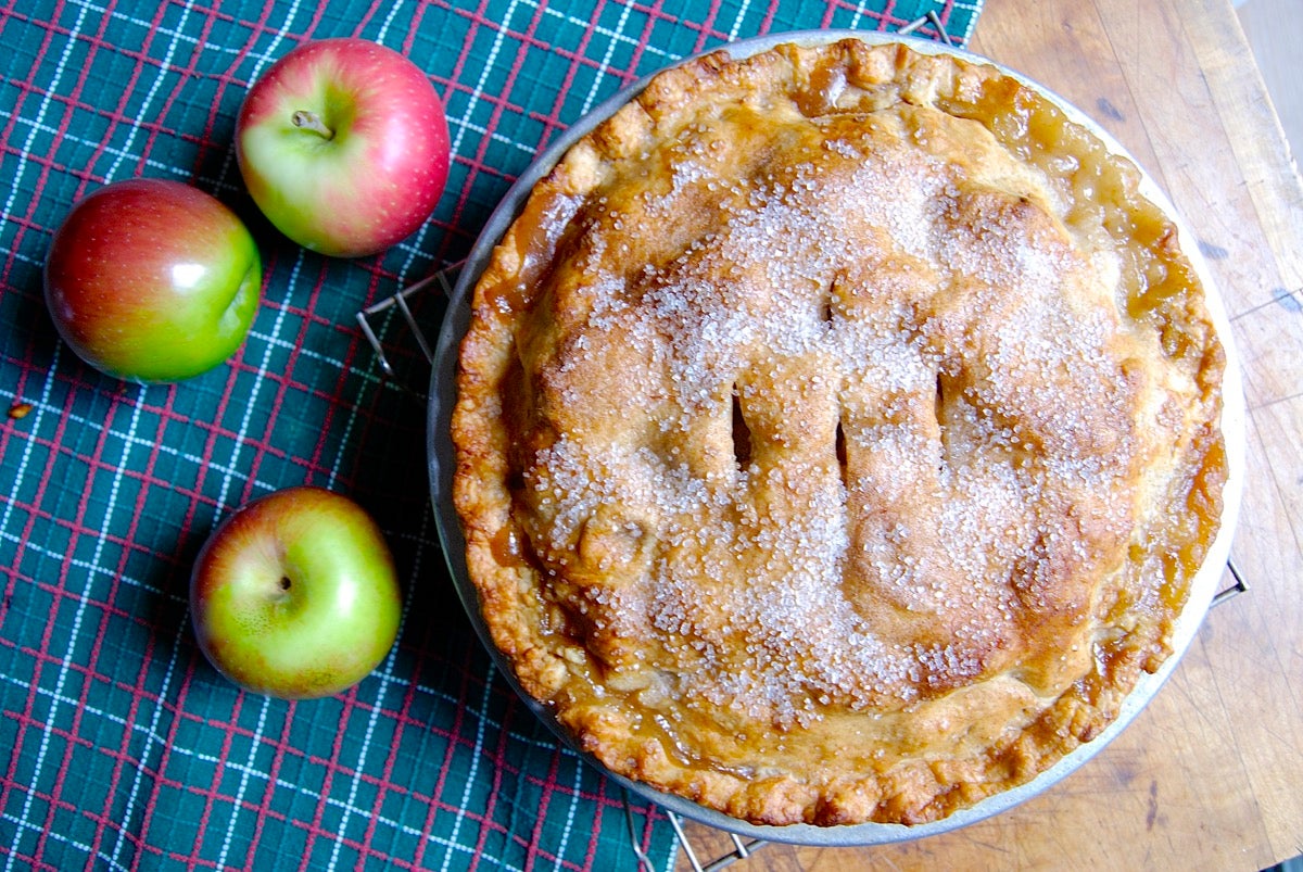 http://www.kingarthurbaking.com/sites/default/files/blog-featured/Freeze-and-Bake-Fruit-Pie-1_0.jpg