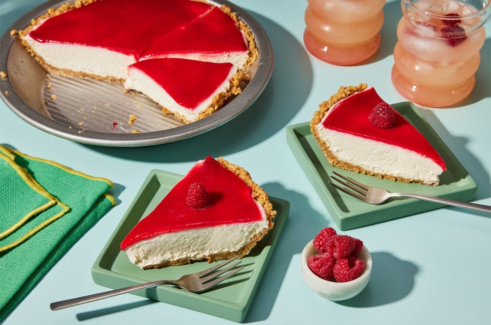 No-Bake Cheesecake with Raspberry Sauce - select to zoom
