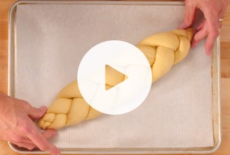 Classic Challah video - select to zoom