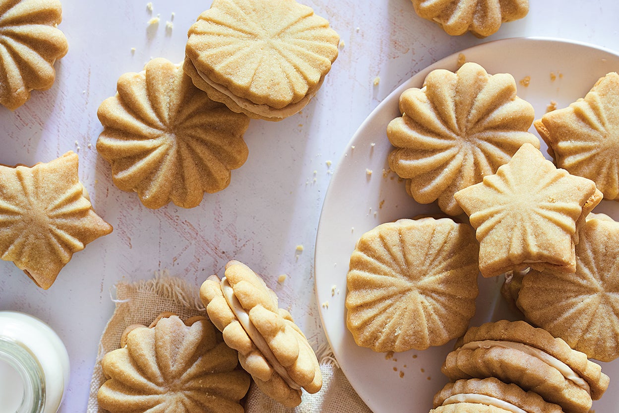 Maple Shortbread Sandwich Cookies Recipe