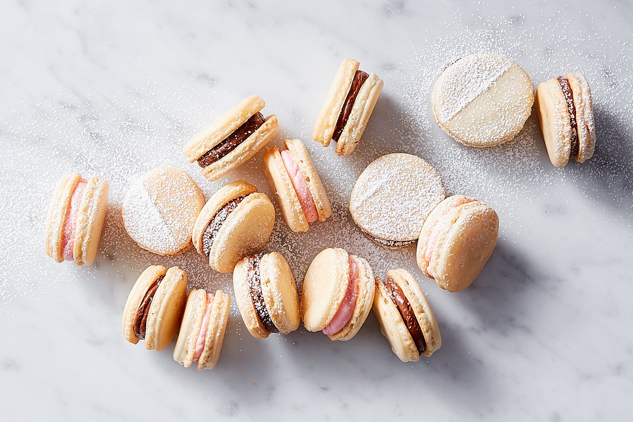 First Time Chewiness? : r/macarons