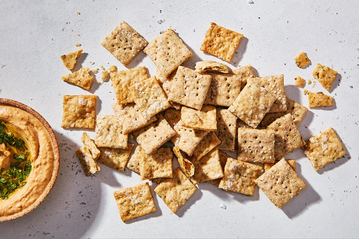 Sourdough Crackers (Made with Discard) - Sugar Spun Run