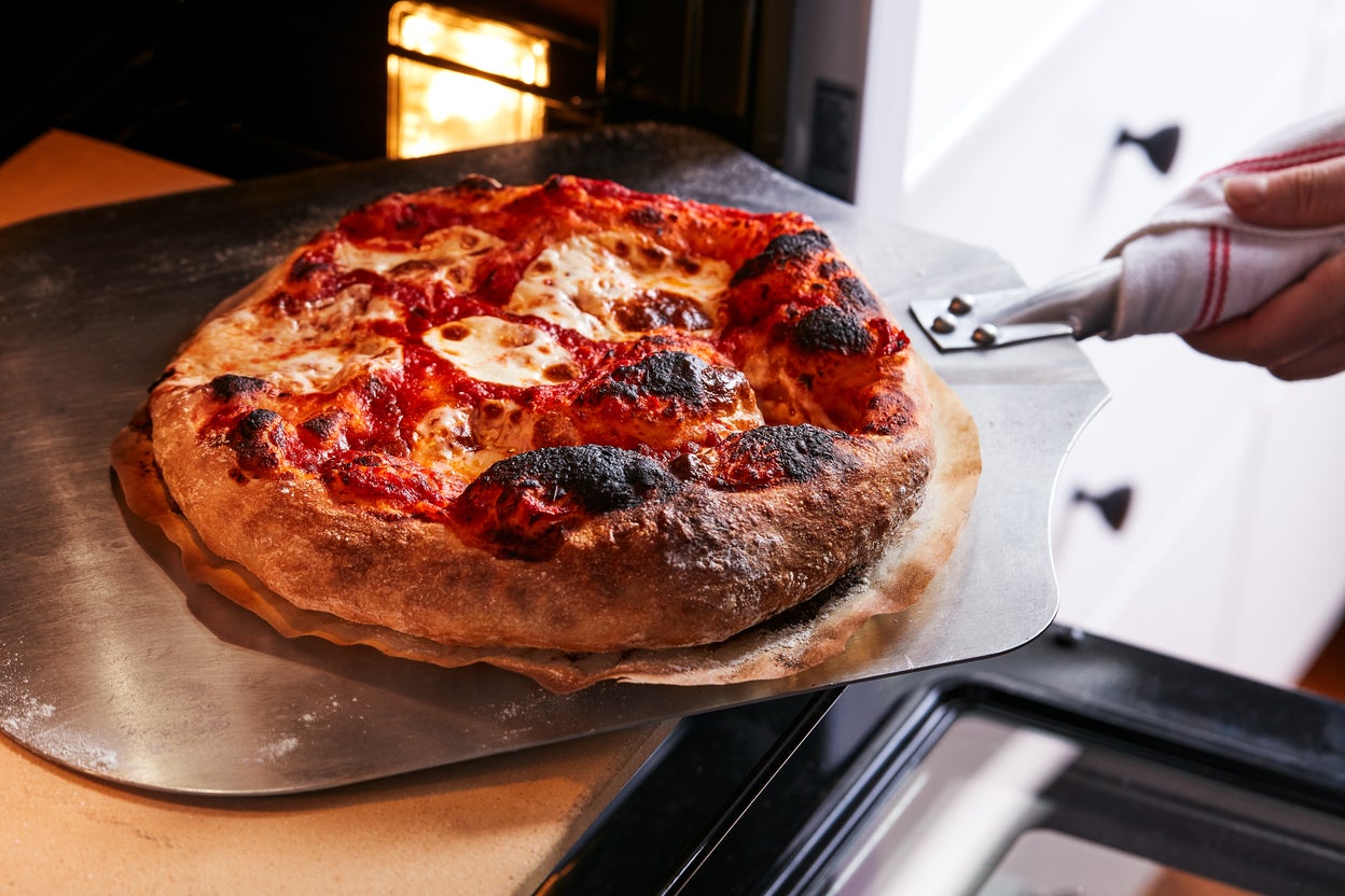 Pizza Steel Hack with Pizza Peel