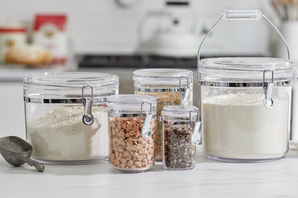 Bulk Food Storage Containers for Large Quantities of Flour, Oil