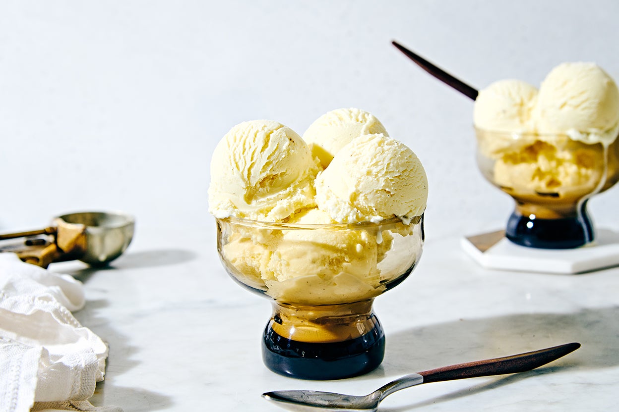 Vanilla Ice Cream Base Recipe for Home Ice Cream Makers - The