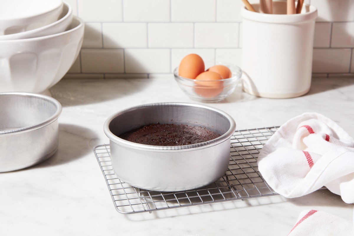 Chocolate cake in 6" round pan