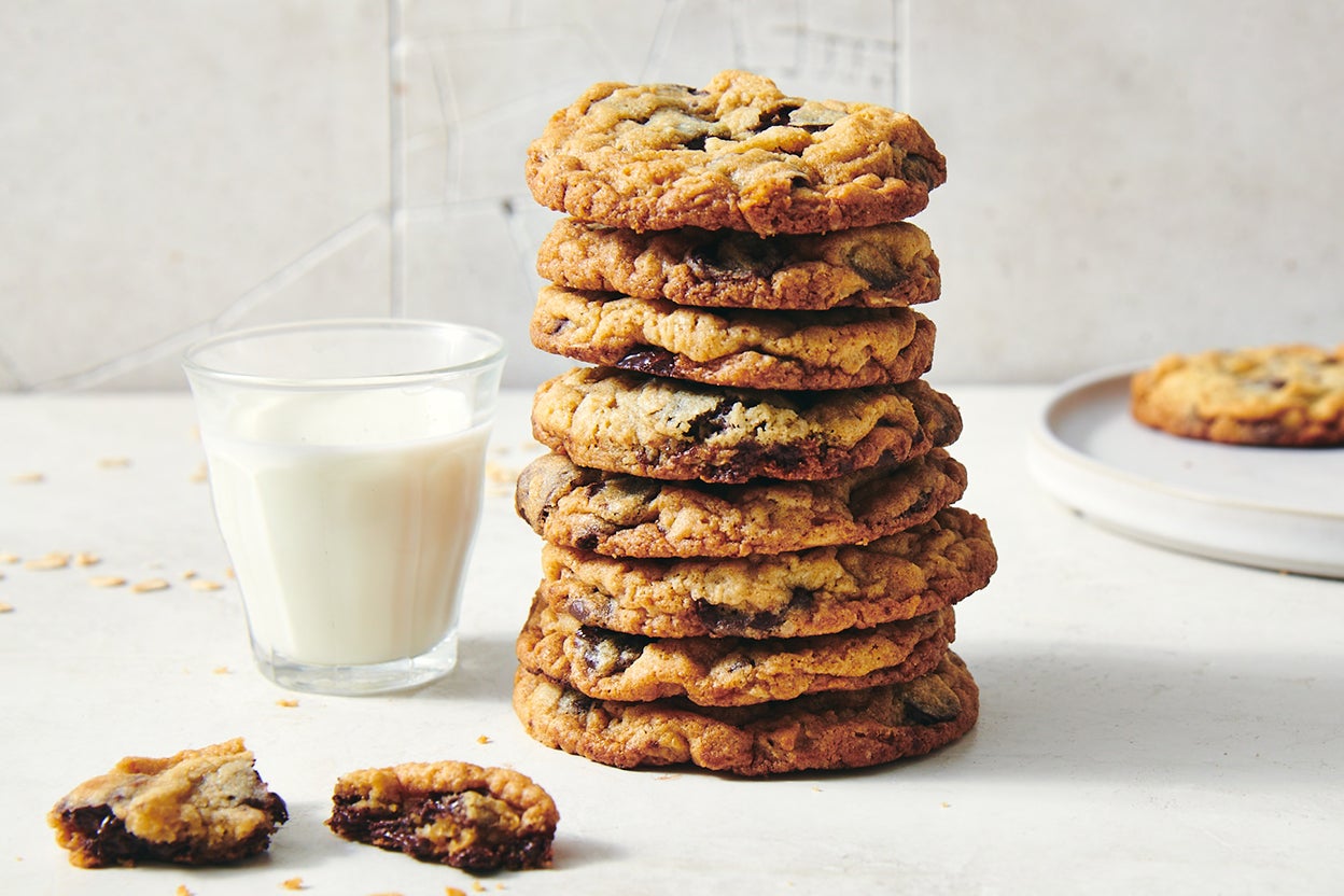 Save on Our Brand Bakery Chocolate Chip Cookies - 20 ct Order