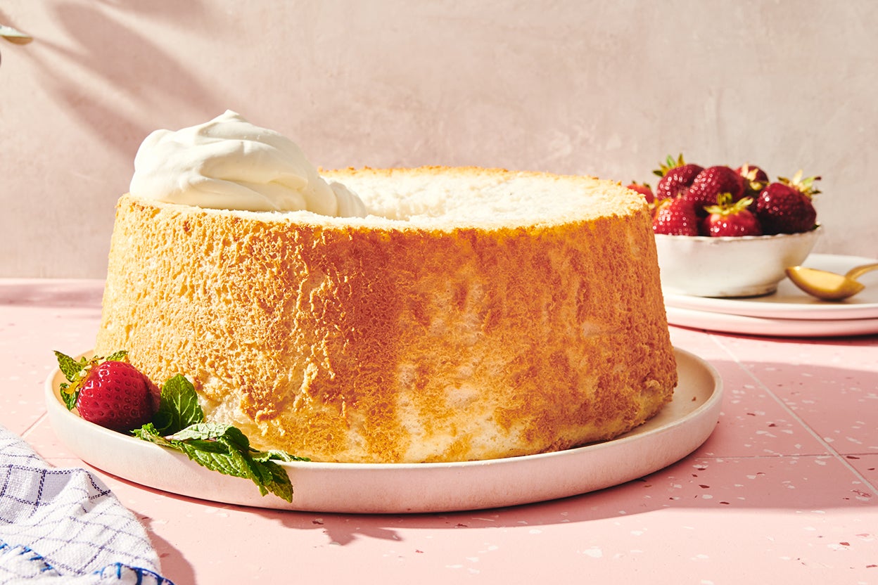 Mini Angel Food Cake - Homemade In The Kitchen