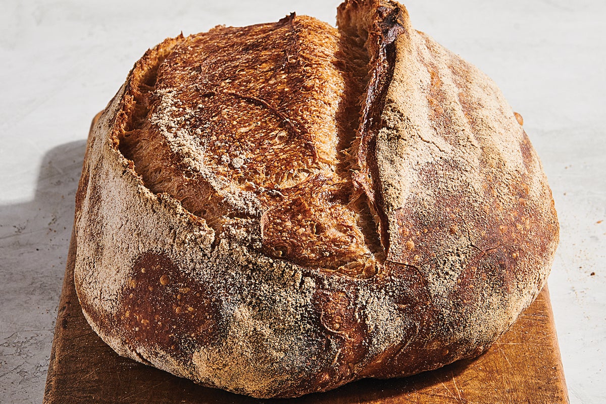 https://www.kingarthurbaking.com/sites/default/files/2023-10/baking-bread-with-steam.jpg