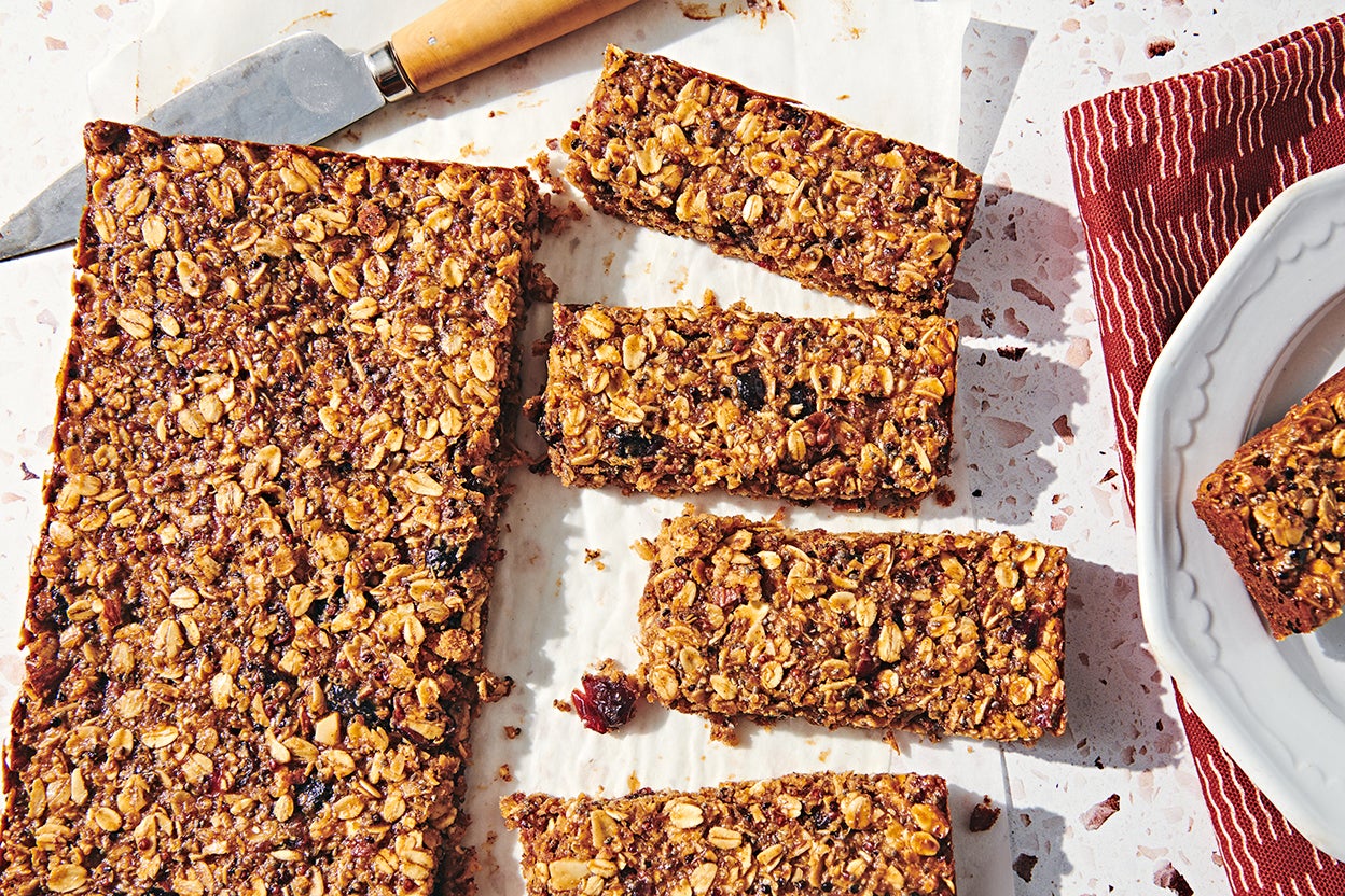 Pumpkin Chocolate Chip Chai Bars (Healthy Granola Bar Recipe