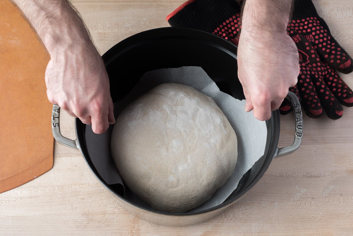 Wrinkled Round Bread Pan : Premium Quality Finishing