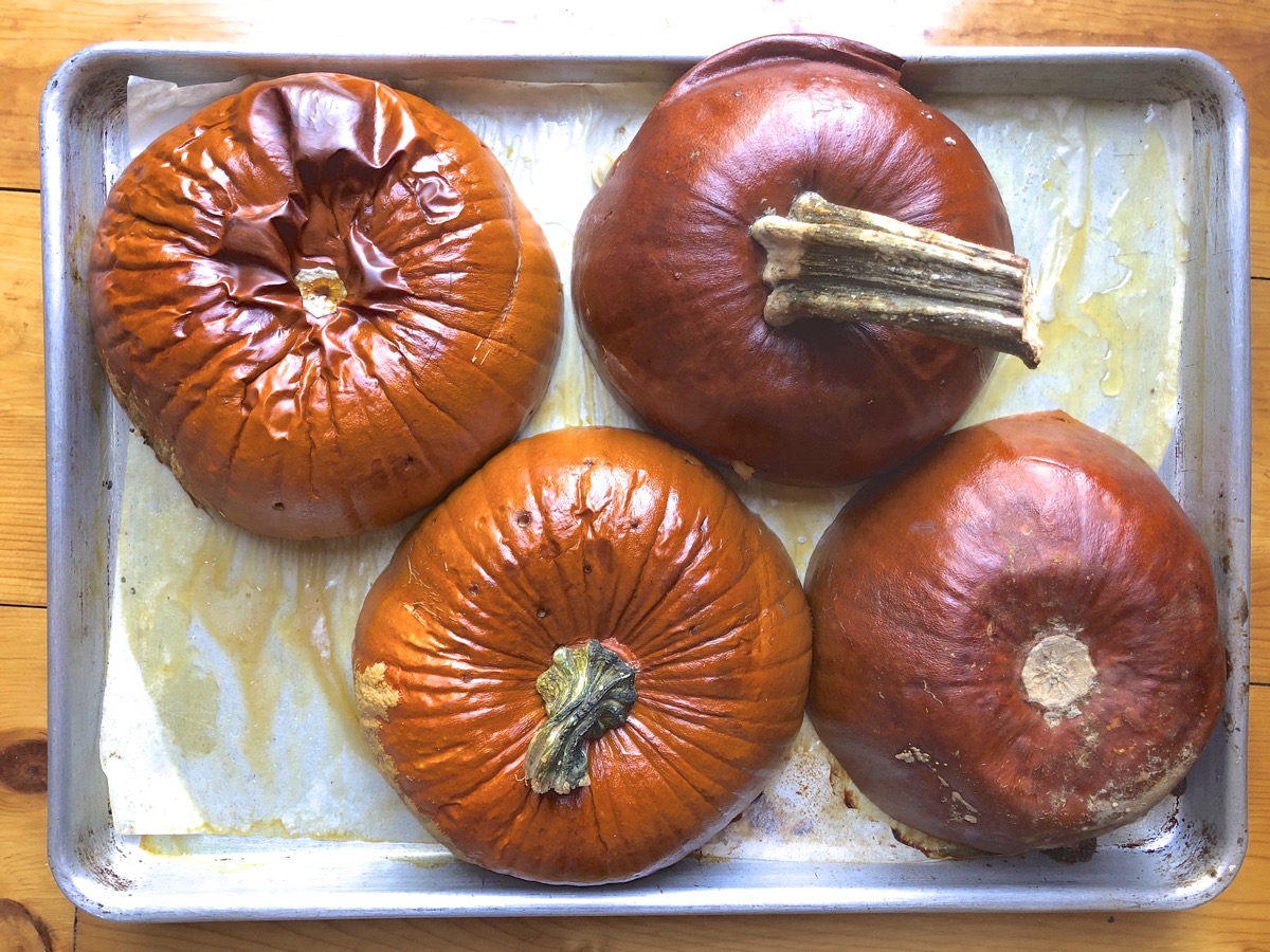 How to make homemade pumpkin puree via @kingarthurflour