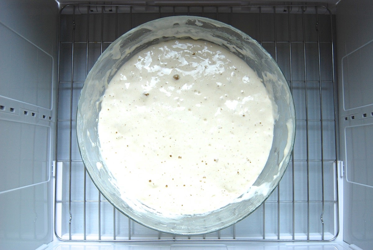 How to make your own sourdough starter via @kingarthurflour