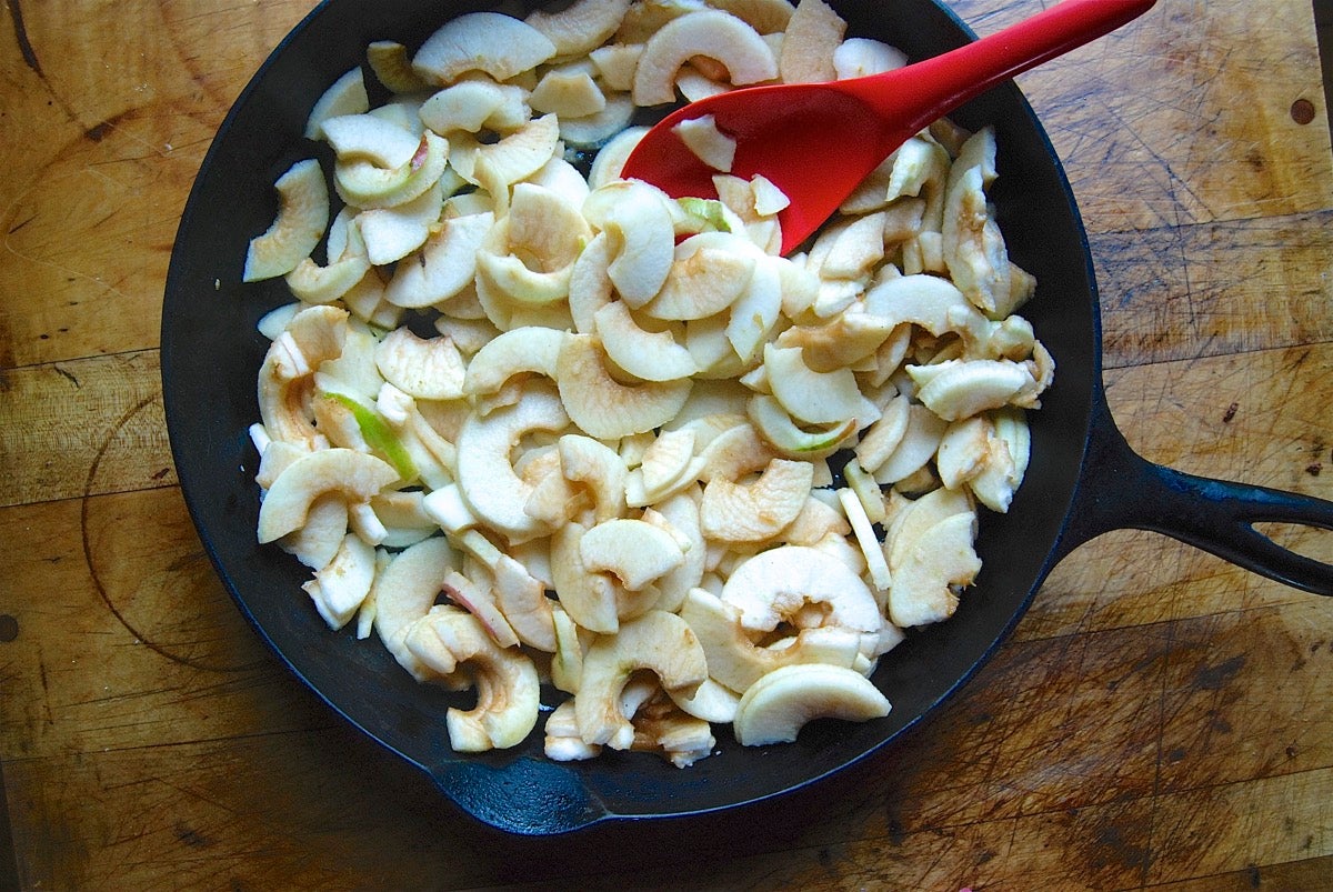 Apple pie filling via @kingarthurflour