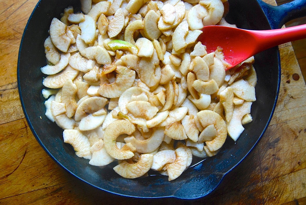 Apple pie filling via @kingarthurflour