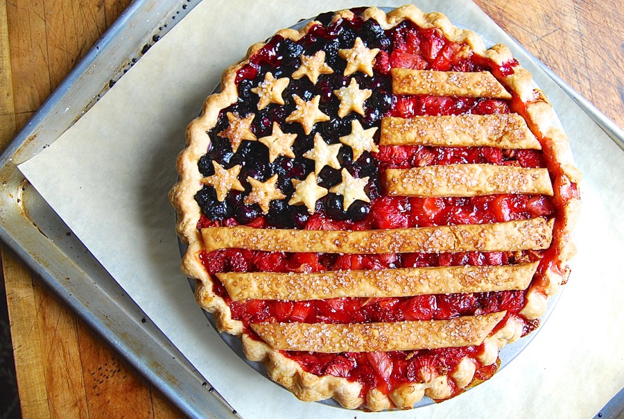 American Flag Pie via @kingarthurflour