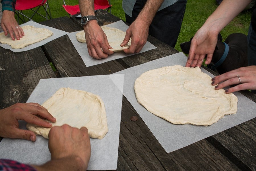 Tips for making grilled pizza via @kingarthurflour