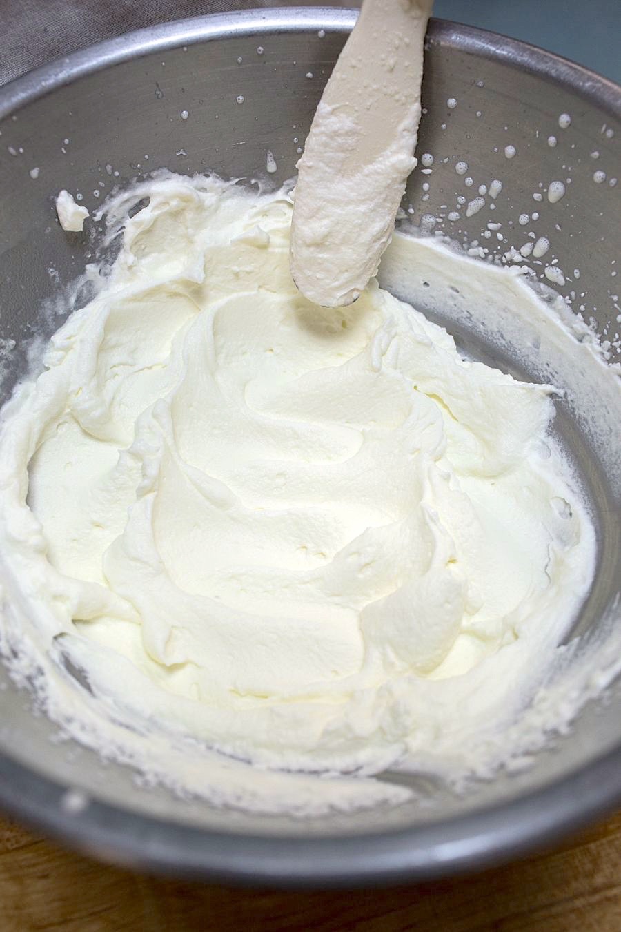 How to whip cream via @kingarthurflour