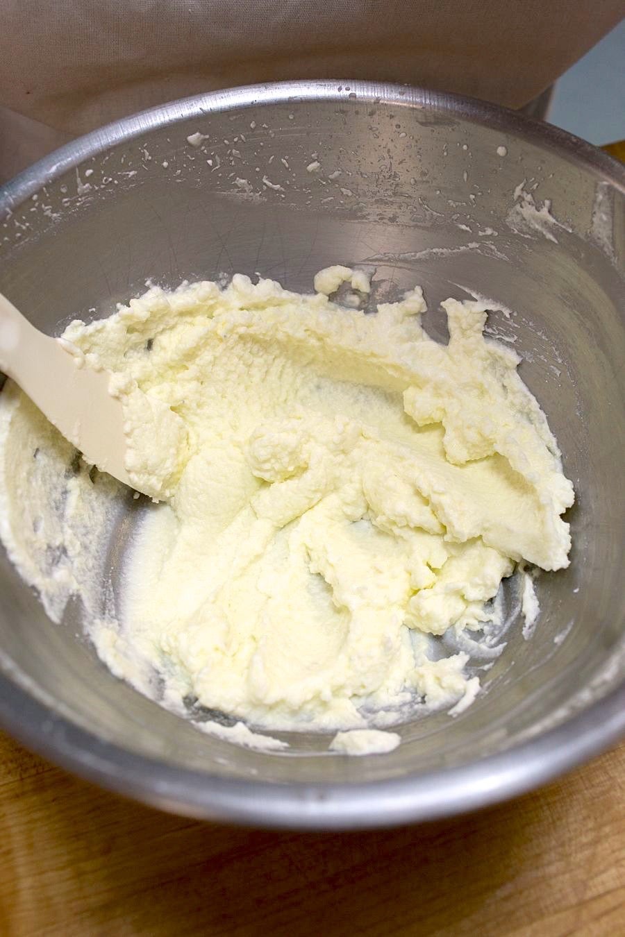 How to whip cream via @kingarthurflour