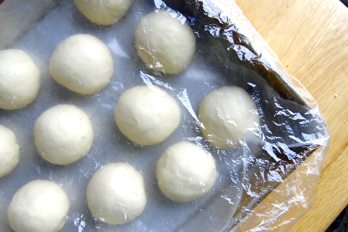 Freeze and Bake Rolls via @kingarthurflour