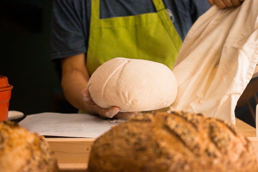 https://www.kingarthurbaking.com/sites/default/files/blog-images/2015/10/Artisan-Sourdough-Bread-Tips-79.jpg