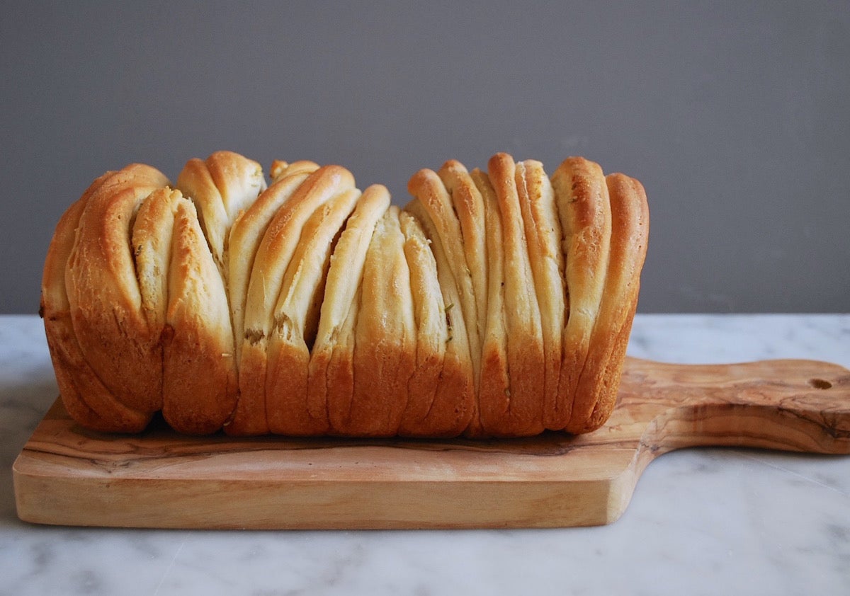 Pull-Apart Breads via @kingarthurflour