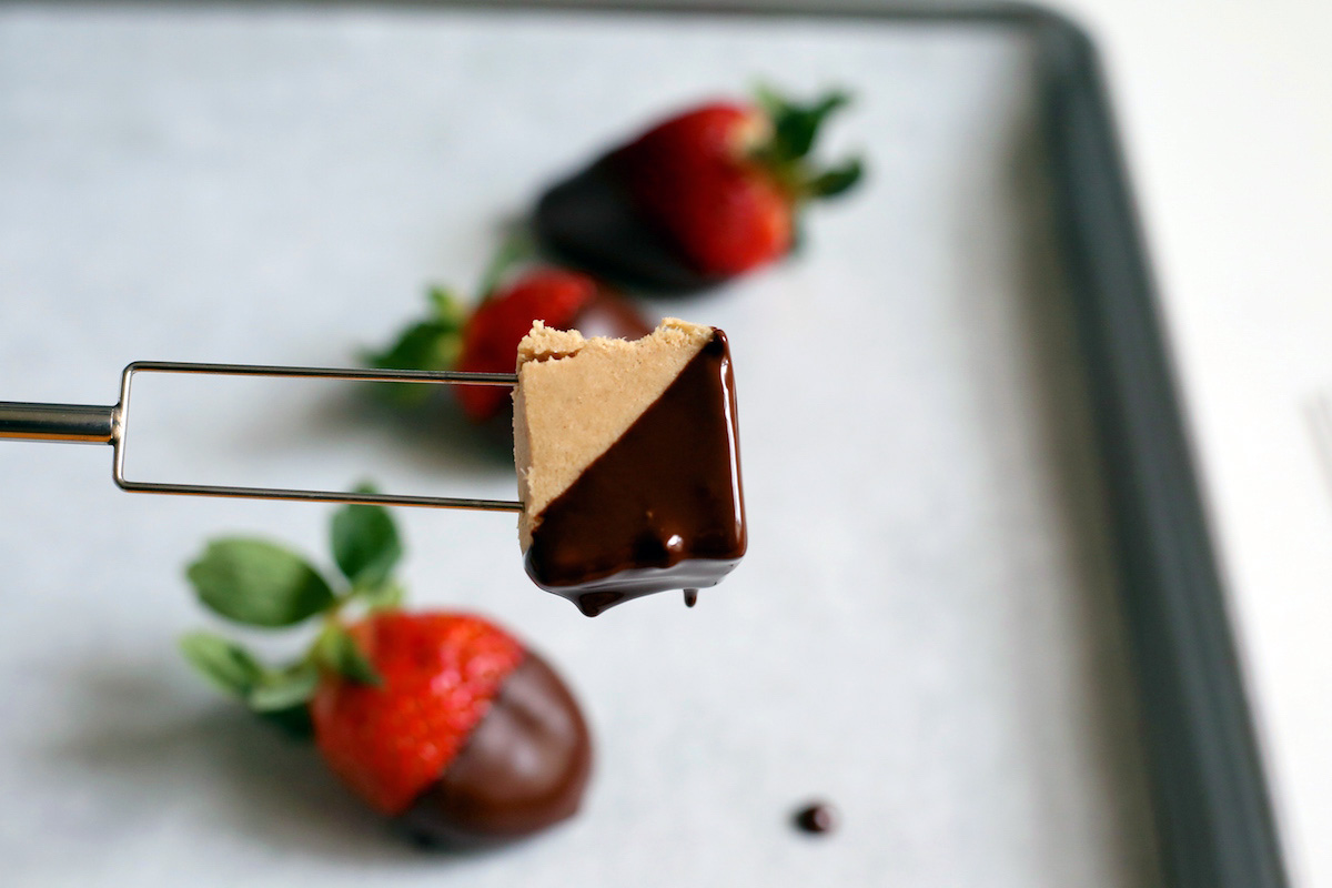 Dipping Chocolate via @kingarthurflour