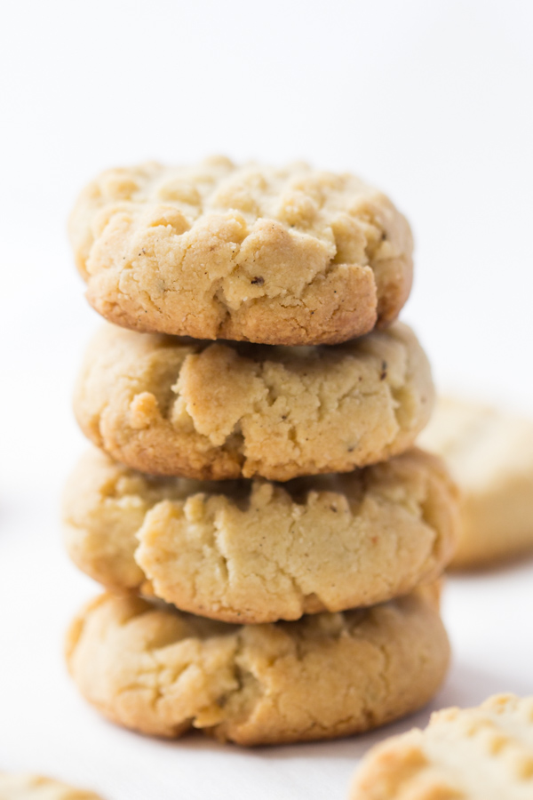 Almond Flour Shortbread Cookies via @kingarthurflour