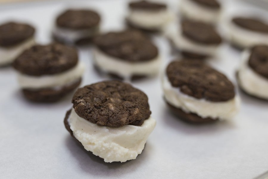 Ice Cream Sandwiches blog via @kingarthurflour 