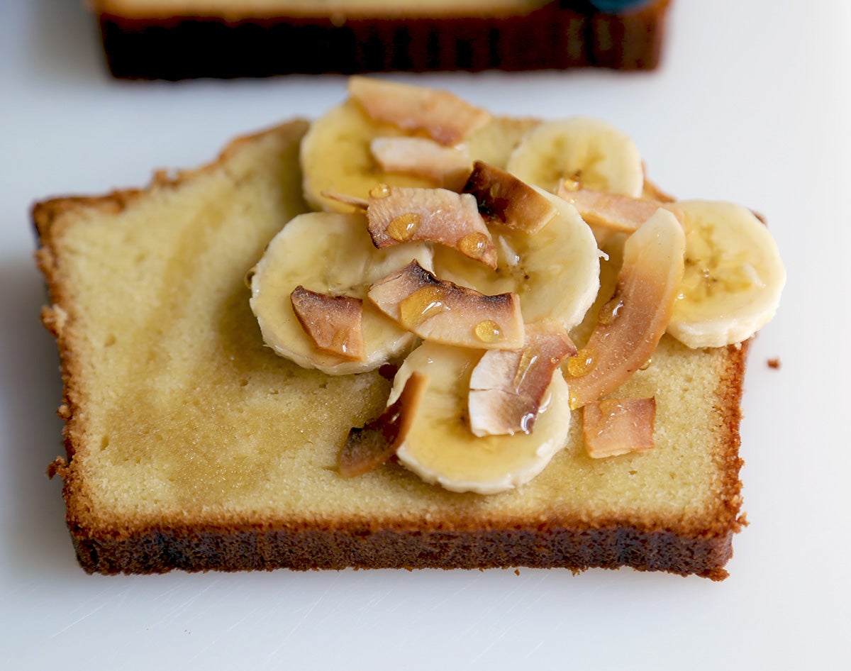 Pound cake via @kingarthurflour