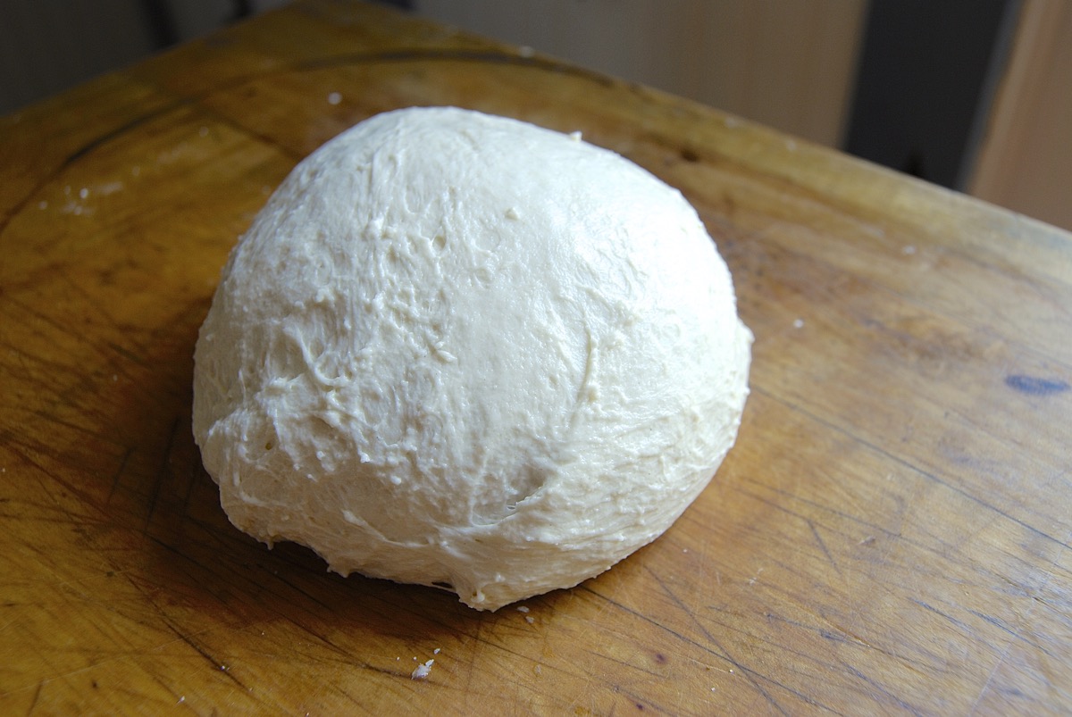 Turn no-knead bread dough into pizza crust via @kingarthurflour