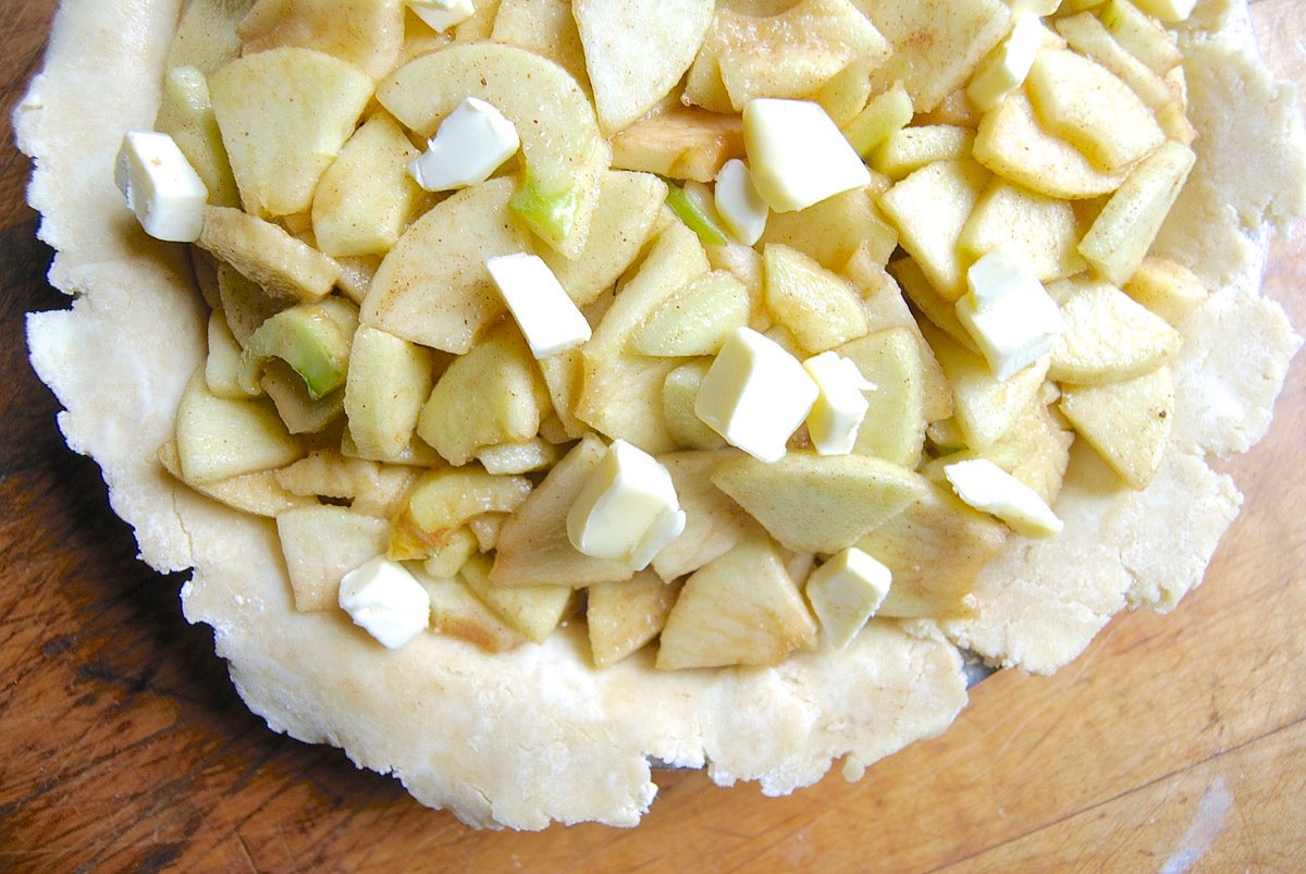 Apple Pie Bakealong via @kingarthurflour