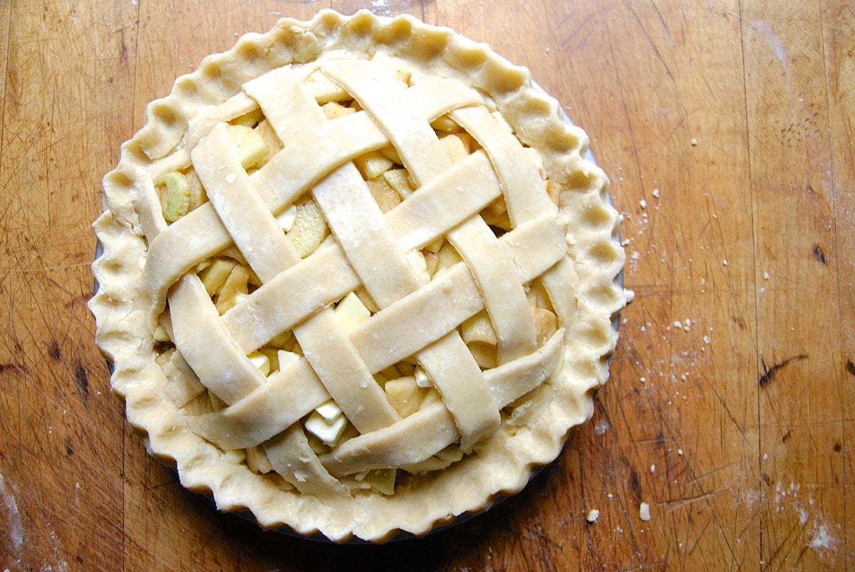 Apple Pie Bakealong via @kingarthurflour