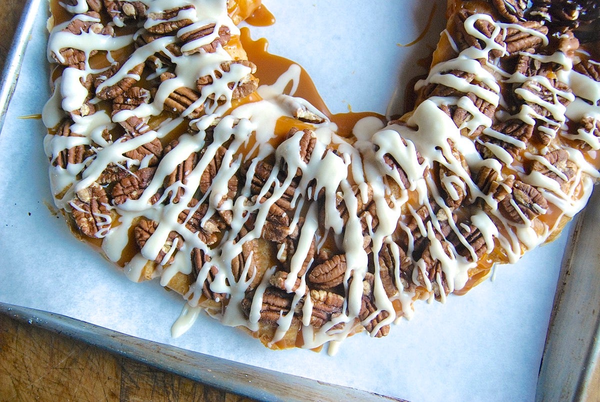 Butter-Pecan Kringle Bakealong via @kingarthurflour