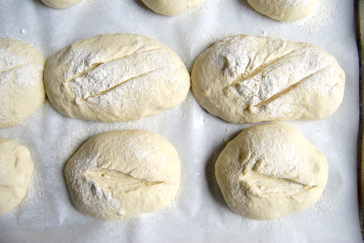 How to Make No-Knead Sandwich Rolls via @kingarthurflour