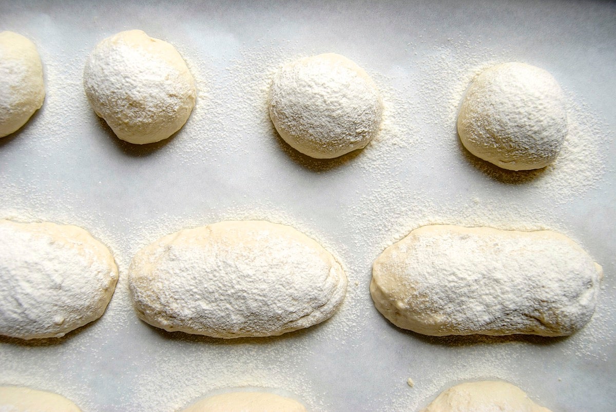 How to Make No-Knead Sandwich Rolls via @kingarthurflour