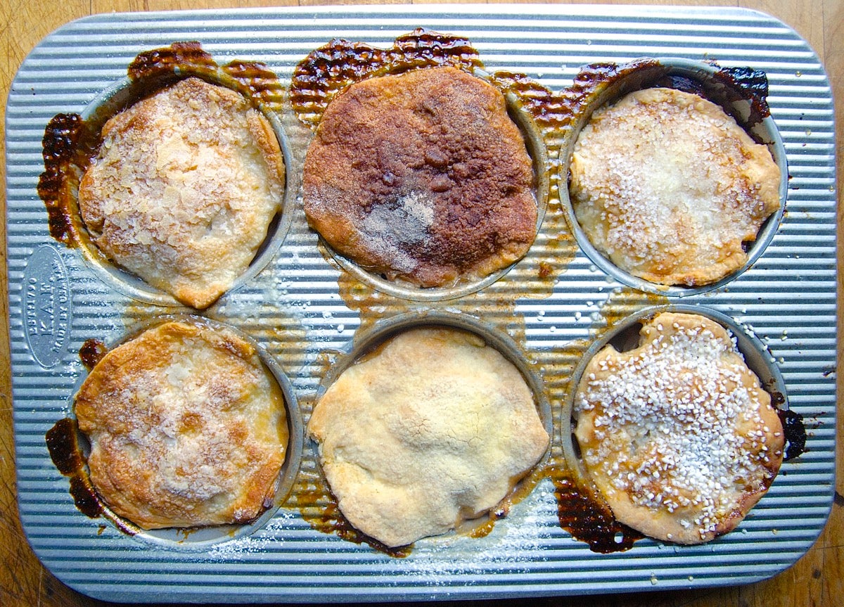 Topping pie crust via @kingarthurflour