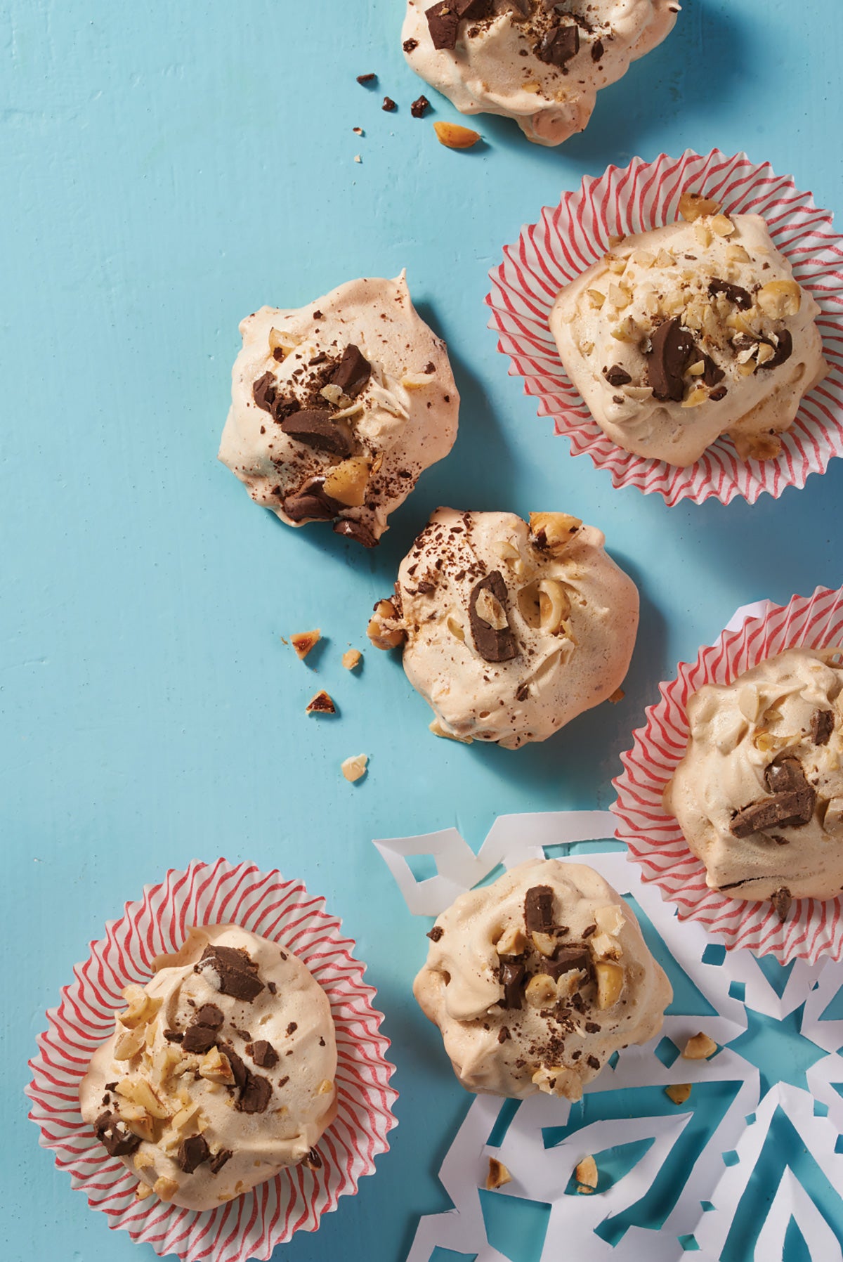 hazelnut meringue via@kingarthurflour