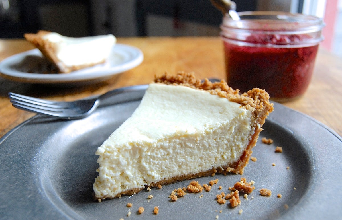 Easy Cheesecake via @kingarthurflour