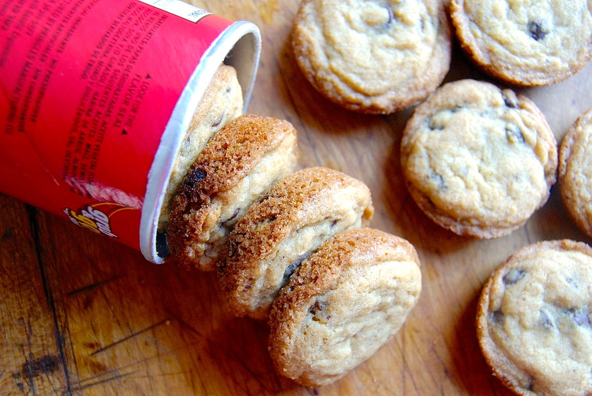 Muffin Pan Chocolate Chip Cookies via @kingarthurflour