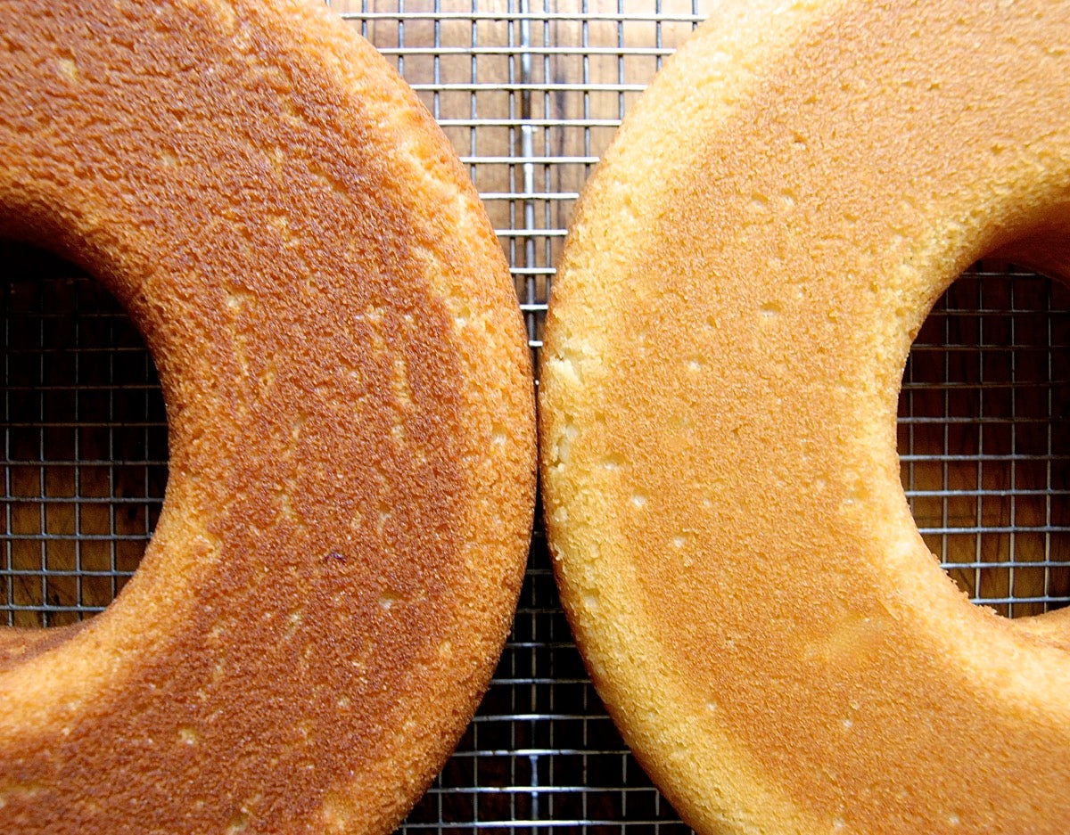 Baking cake in a dark pan