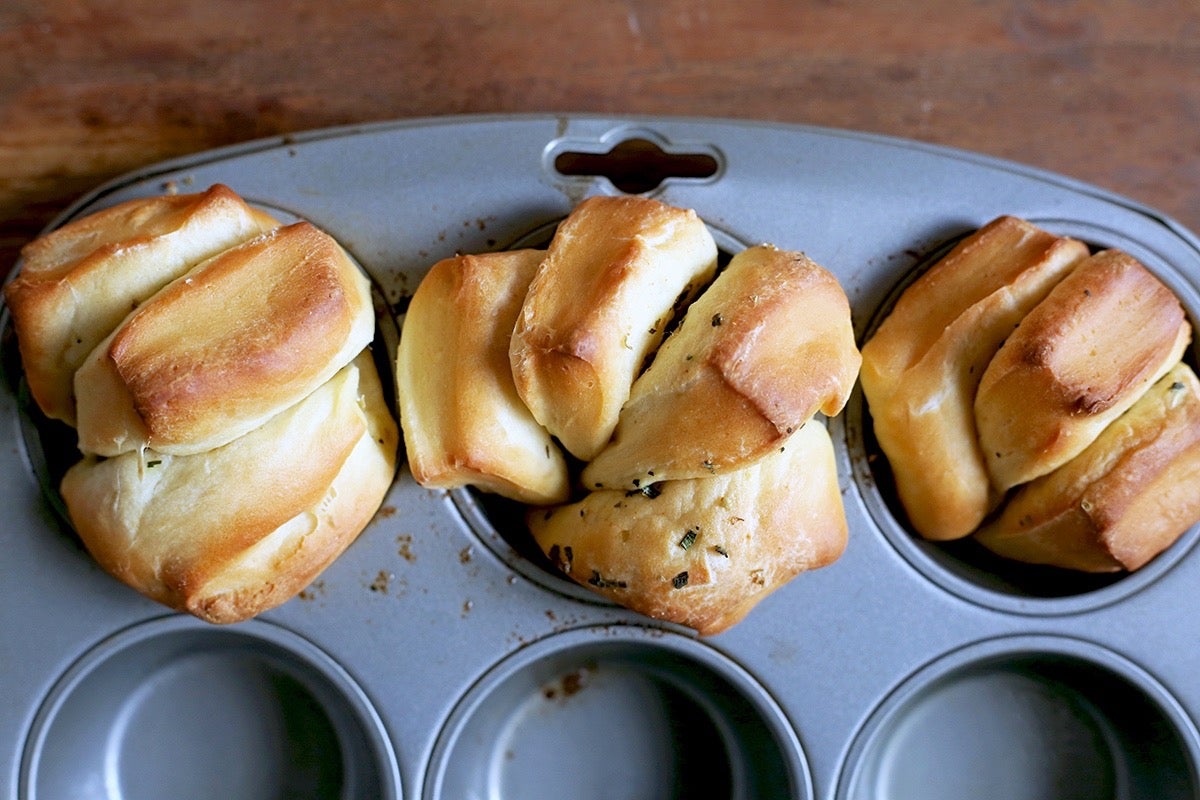 Butterflake Herb Loaf Bakealong via @kingarthurflour