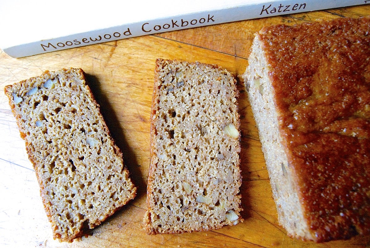 History of Banana Bread via @kingarthurflour