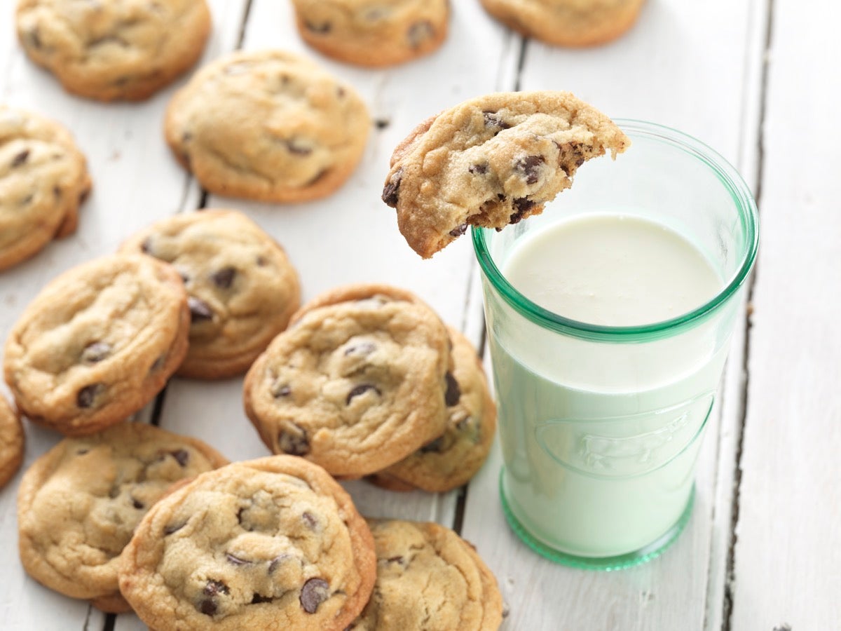 How to reduce sugar in cookies and bars via @kingarthurflour