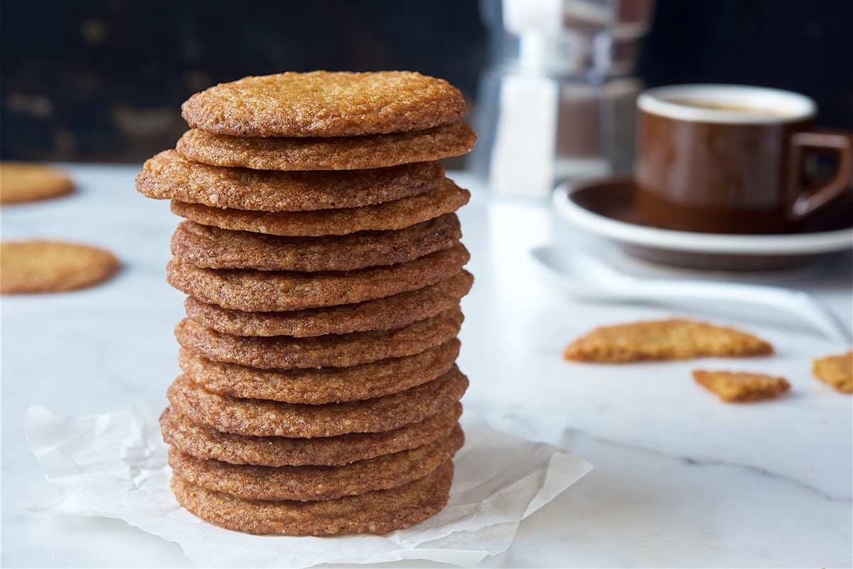 How to reduce sugar in cookies and bars via @kingarthurflour