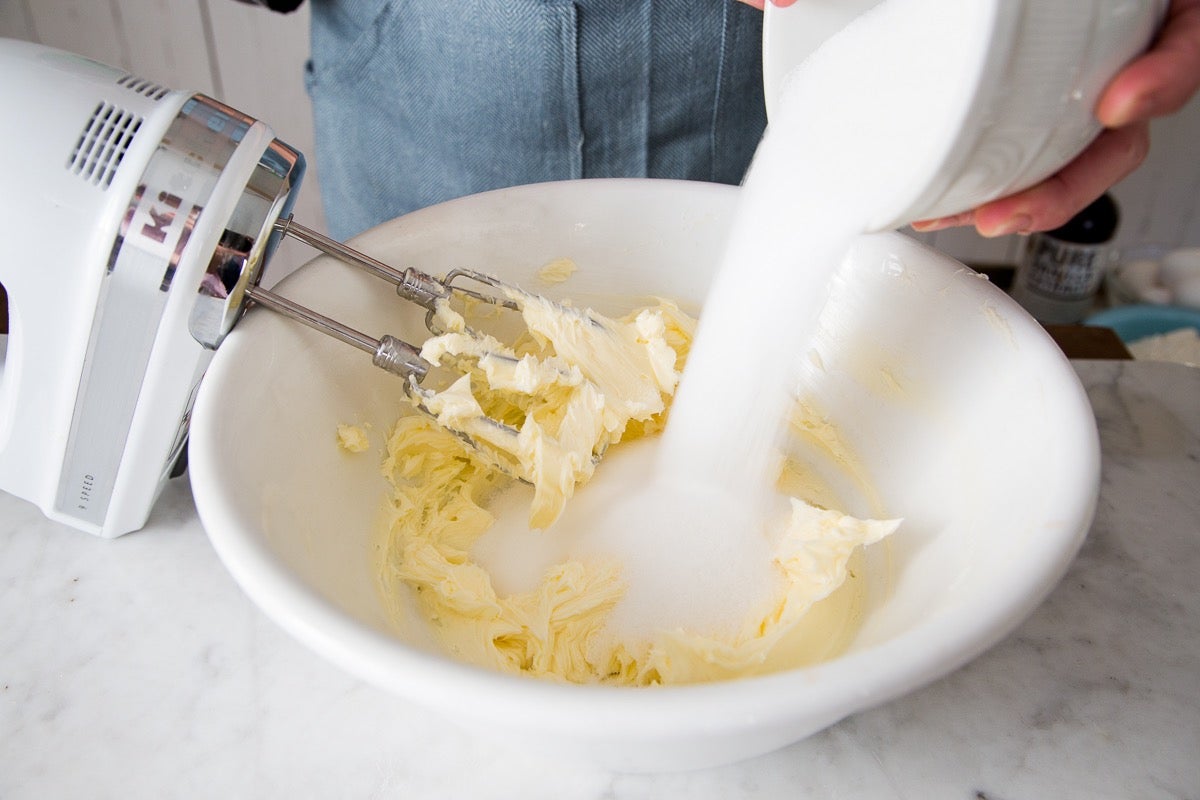 Classic Vanilla Bundt Cake via @kingarthurflour