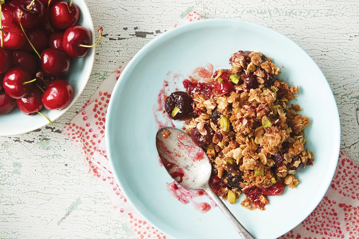 cherry crisp 2 via @kingarthurflour