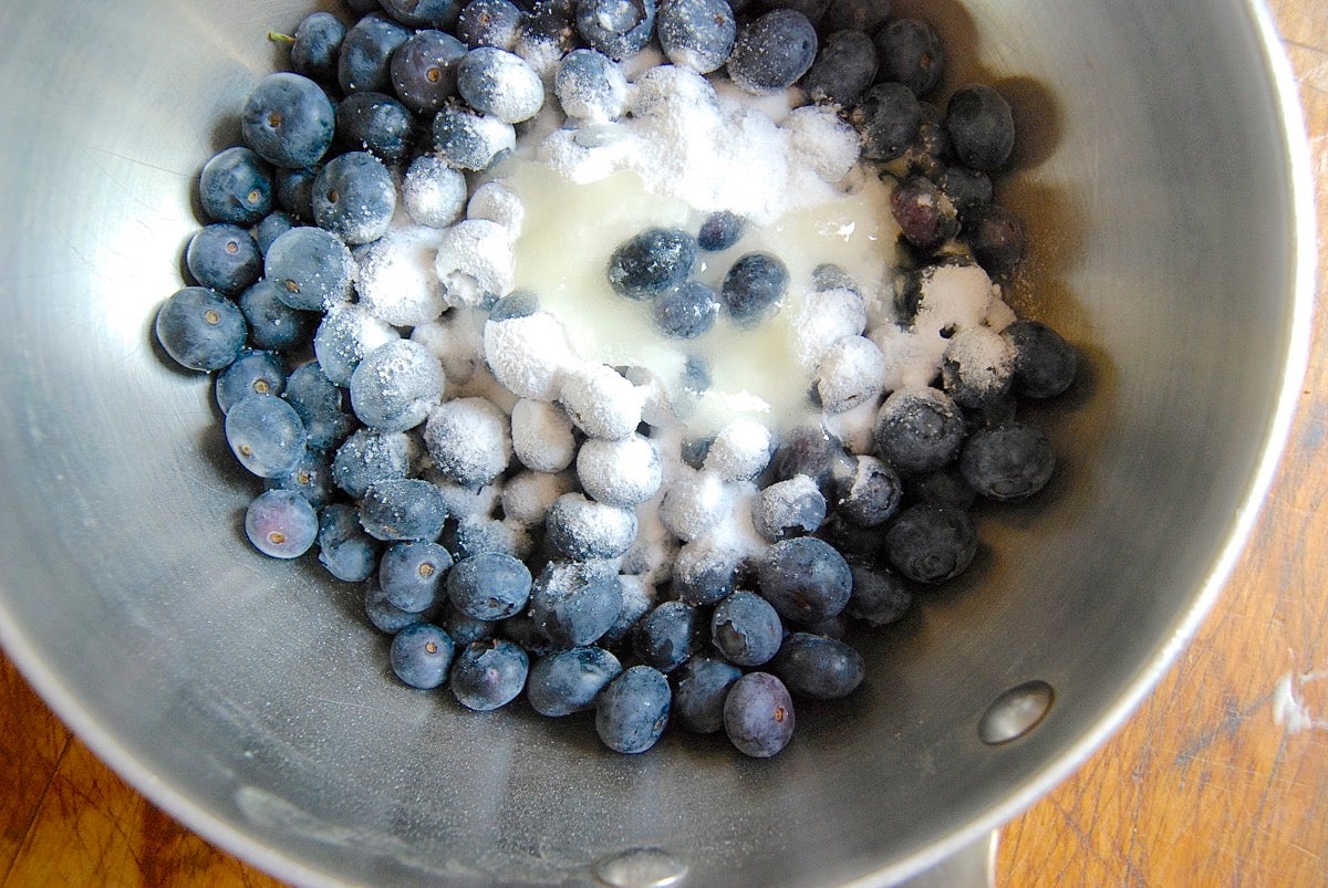 Blueberry Hand Pies Bakealong via @kingarthurflour