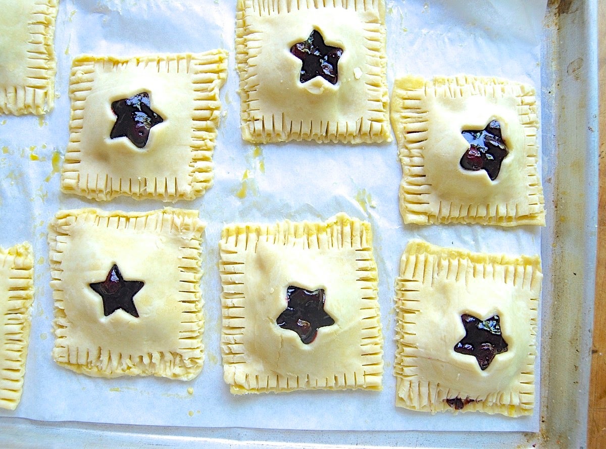 Blueberry Hand Pies Bakealong via @kingarthurflour