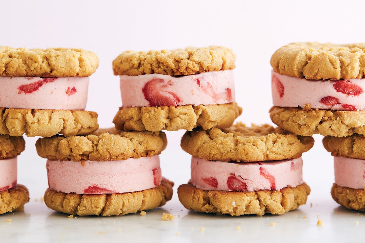 PB&J Ice cream sandwiches via @kingarthurflour